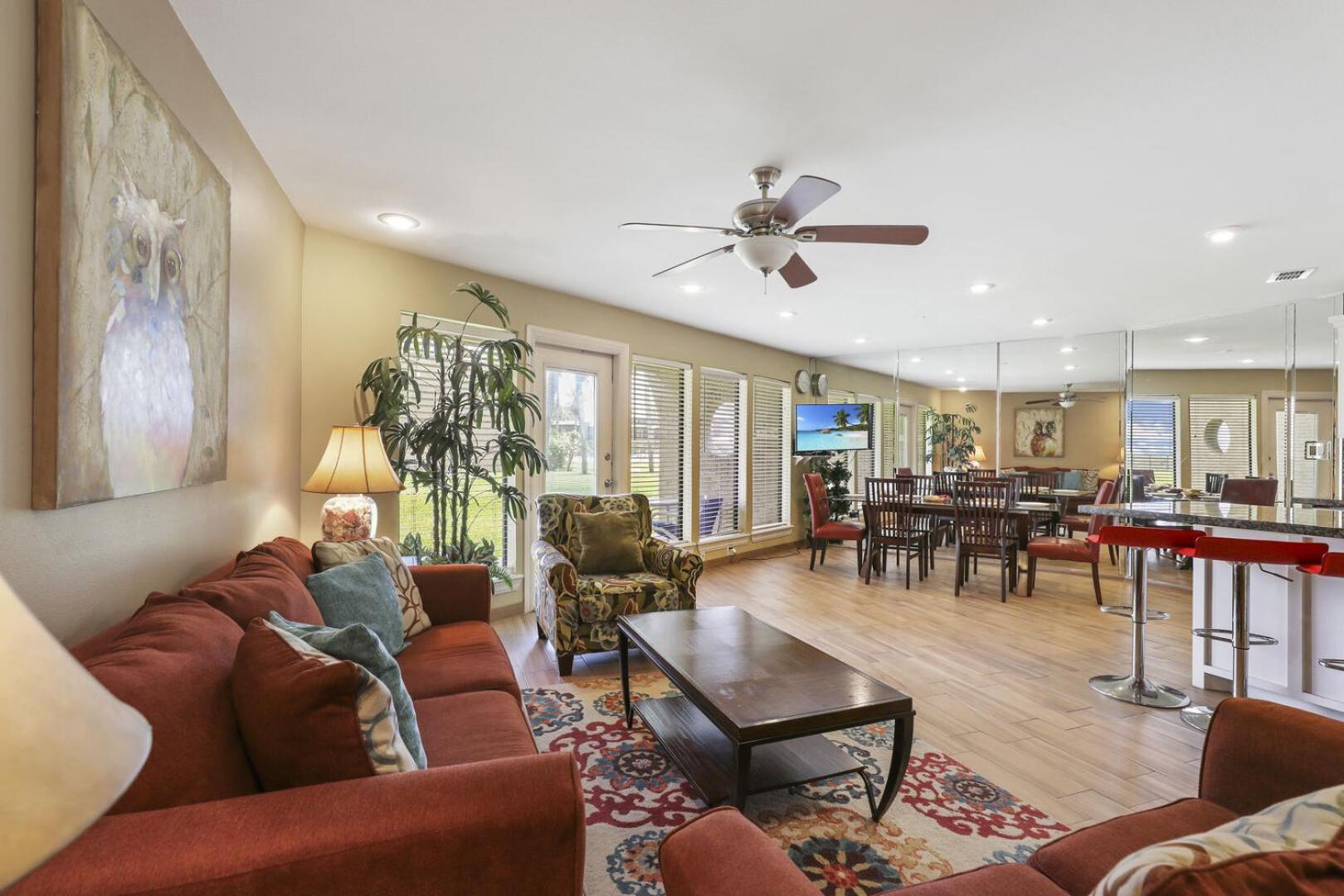 Ground Floor Beachfront Beauty! Steps To The Beach And Pool South Padre Island Værelse billede